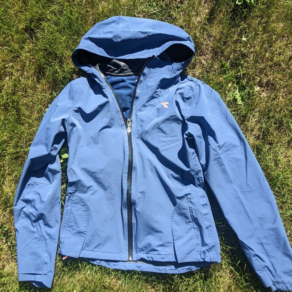 W Diadora Waterproof shell, size small